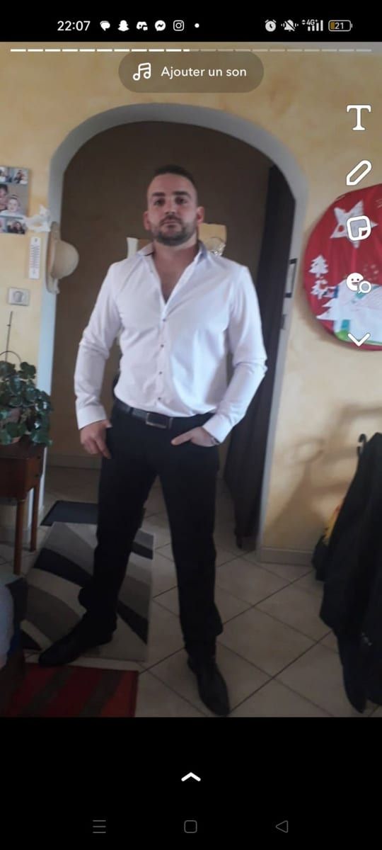Profil von Hanine